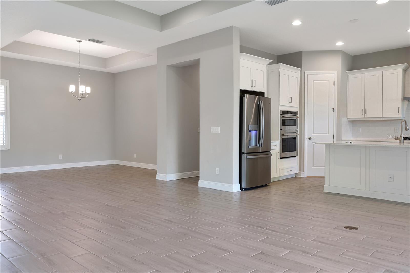 6133 LUNGO LAGO DR, SARASOTA, FL, 34241