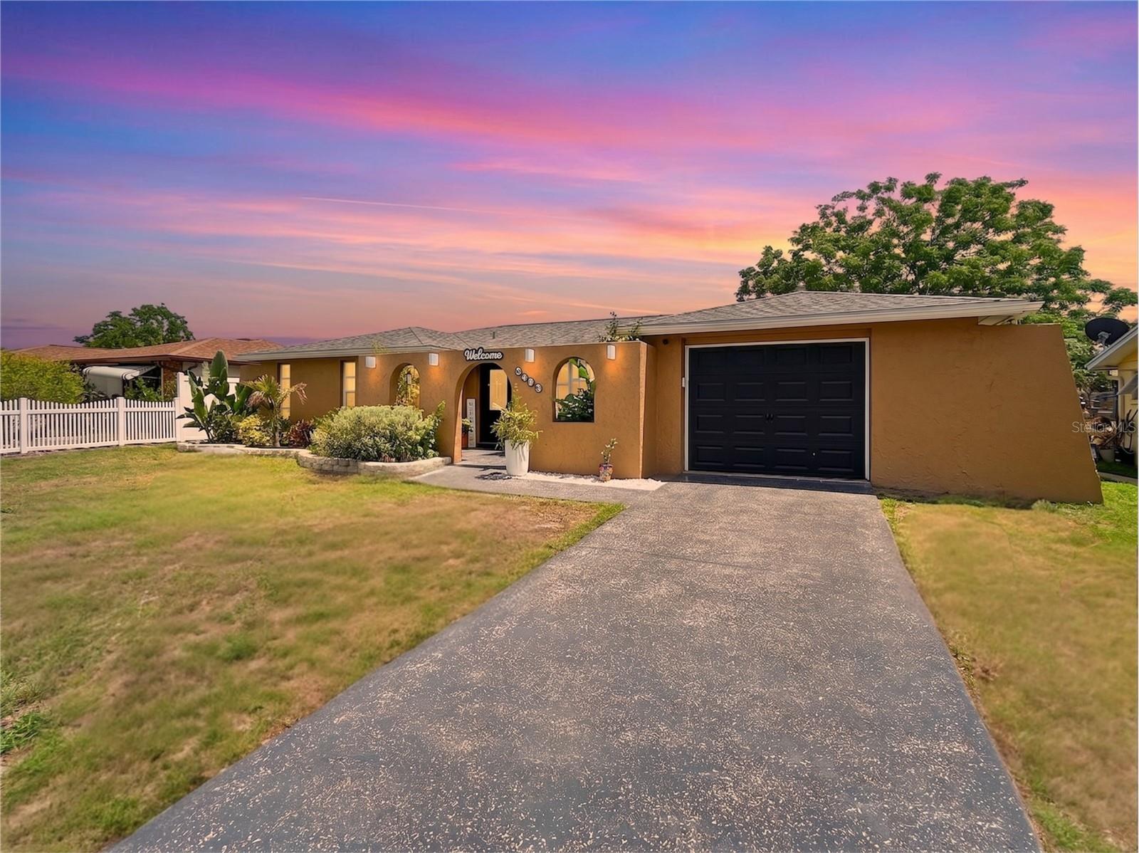6904 TIERRA LINDA ST, PORT RICHEY, FL, 34668