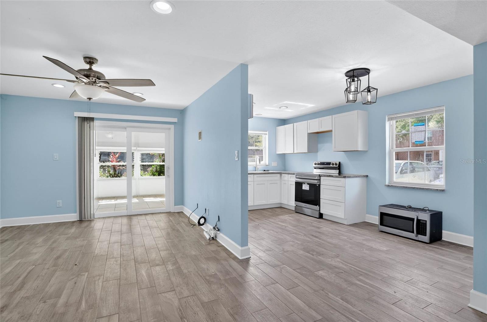 8542 10TH ST N #B, ST PETERSBURG, FL, 33702