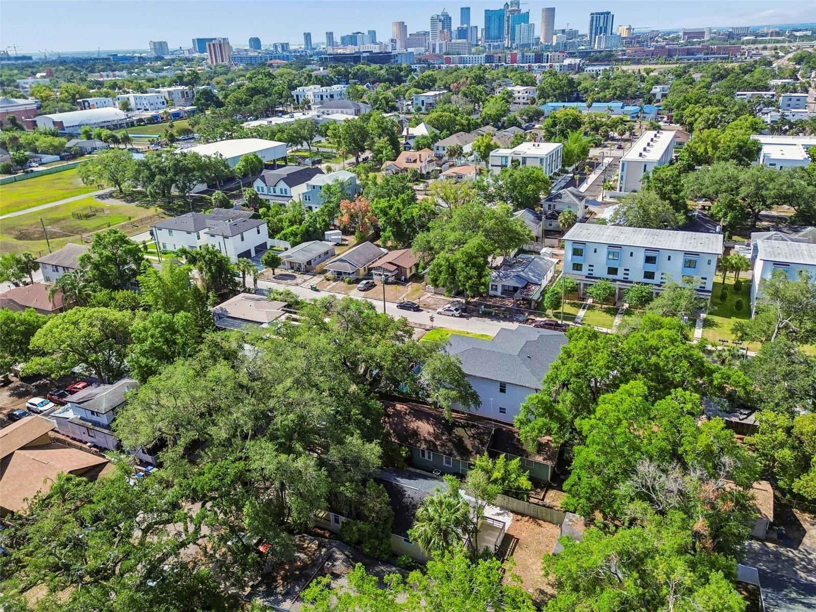 2908 WOODROW AVE, TAMPA, FL, 33602
