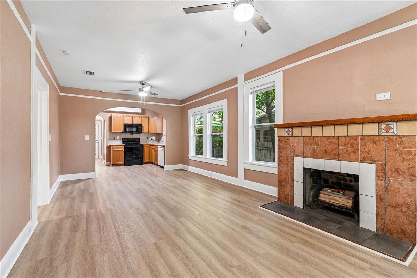 2908 WOODROW AVE, TAMPA, FL, 33602