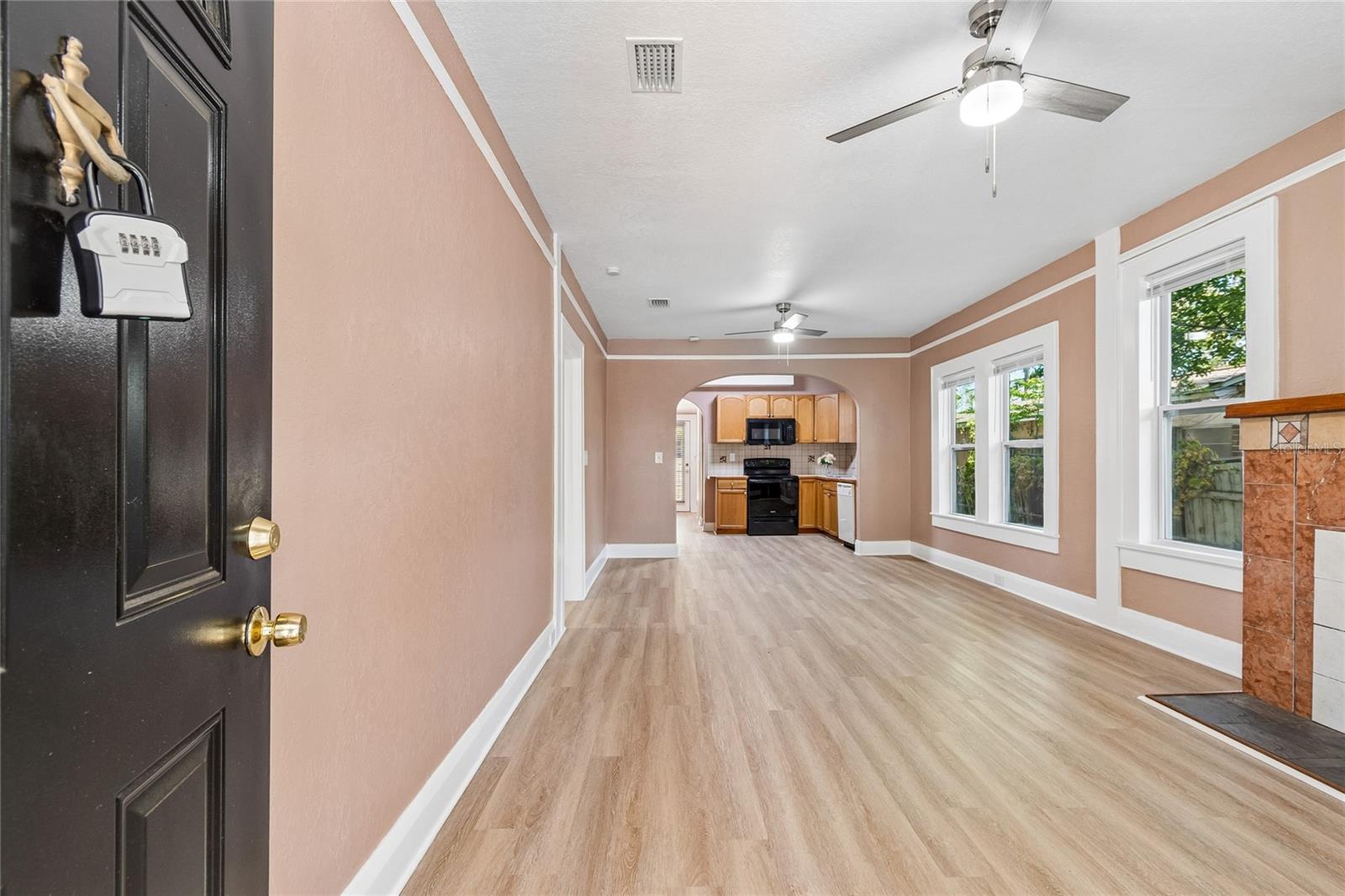 2908 WOODROW AVE, TAMPA, FL, 33602