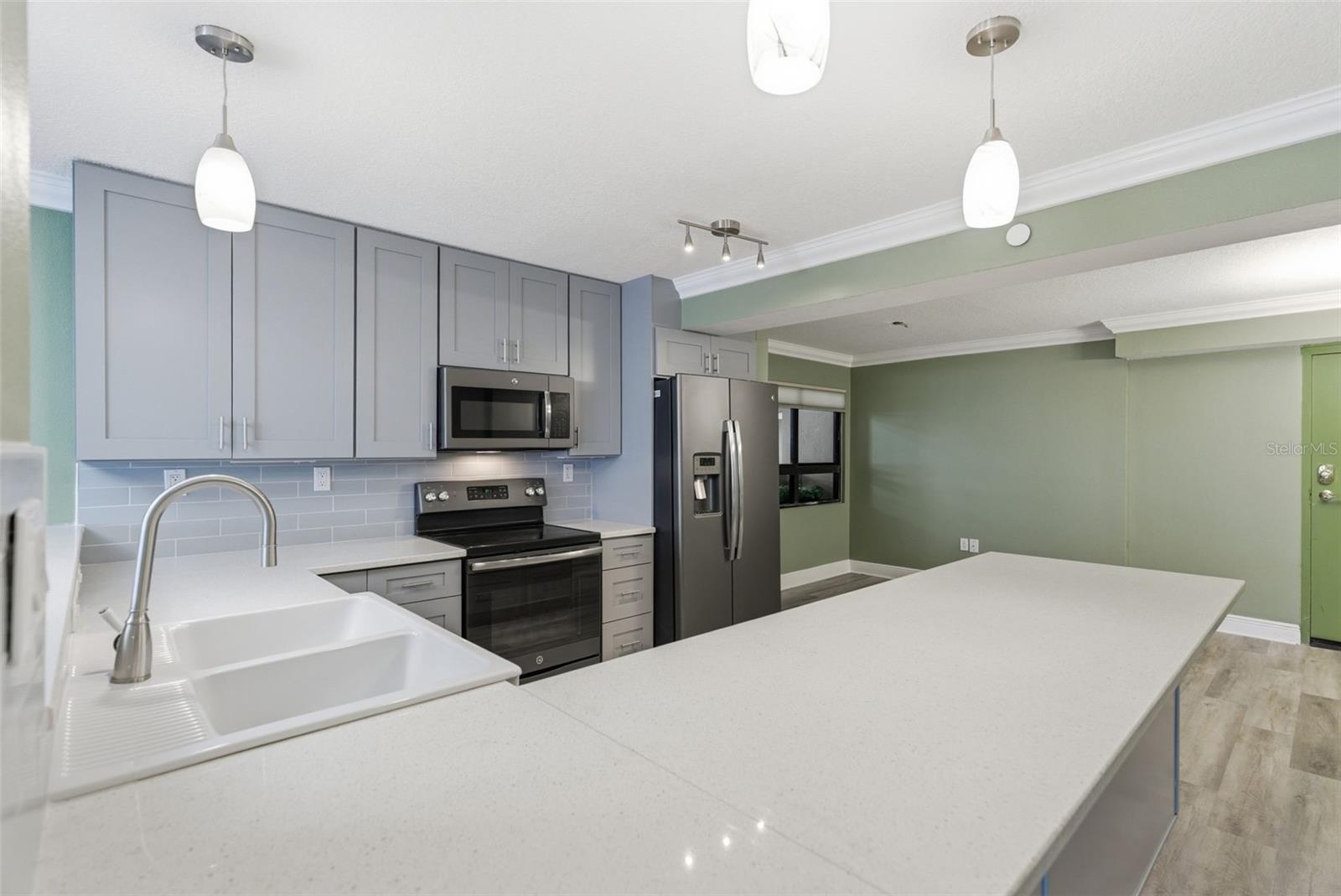 2413 BAYSHORE BLVD #1004, TAMPA, FL, 33629