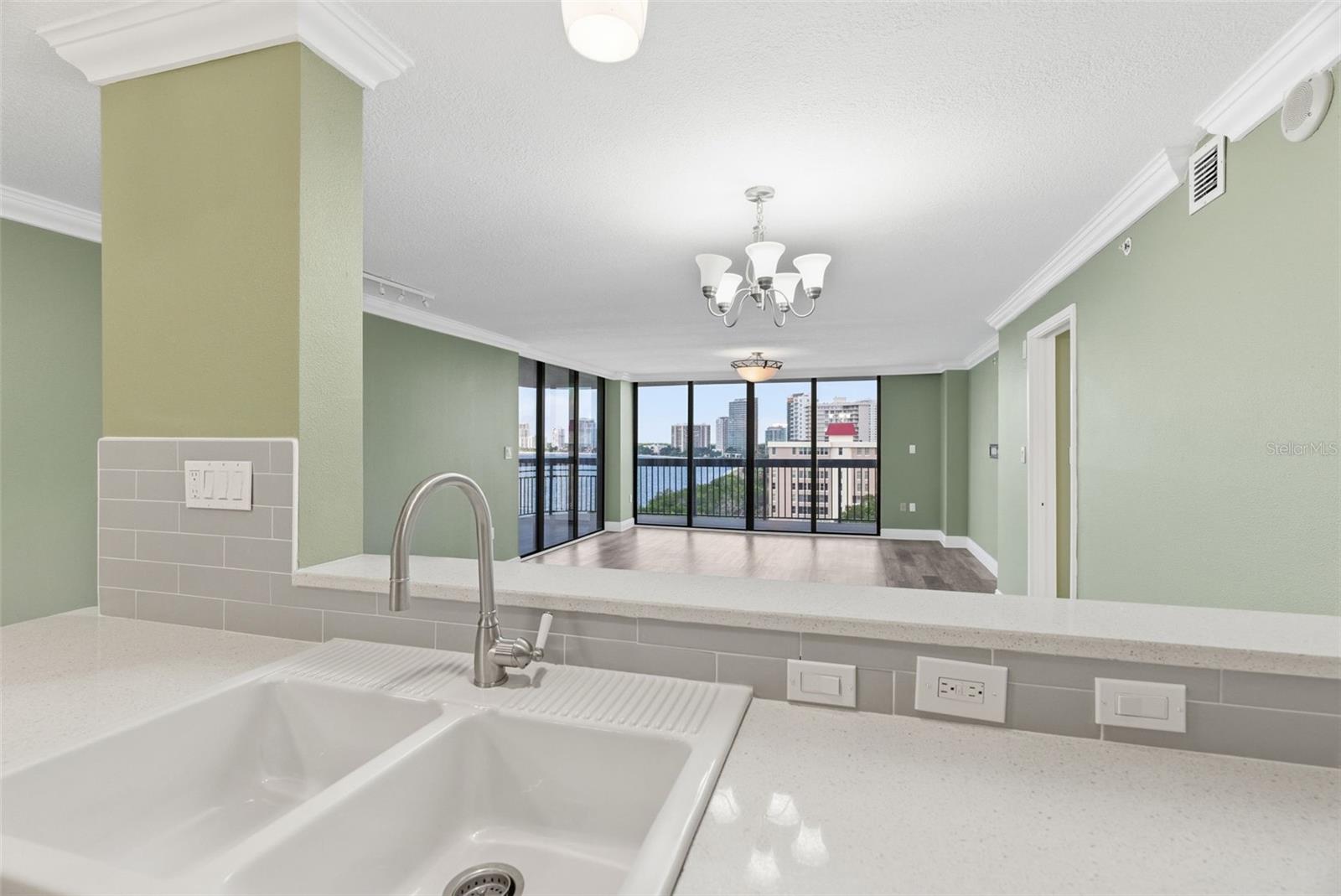 2413 BAYSHORE BLVD #1004, TAMPA, FL, 33629