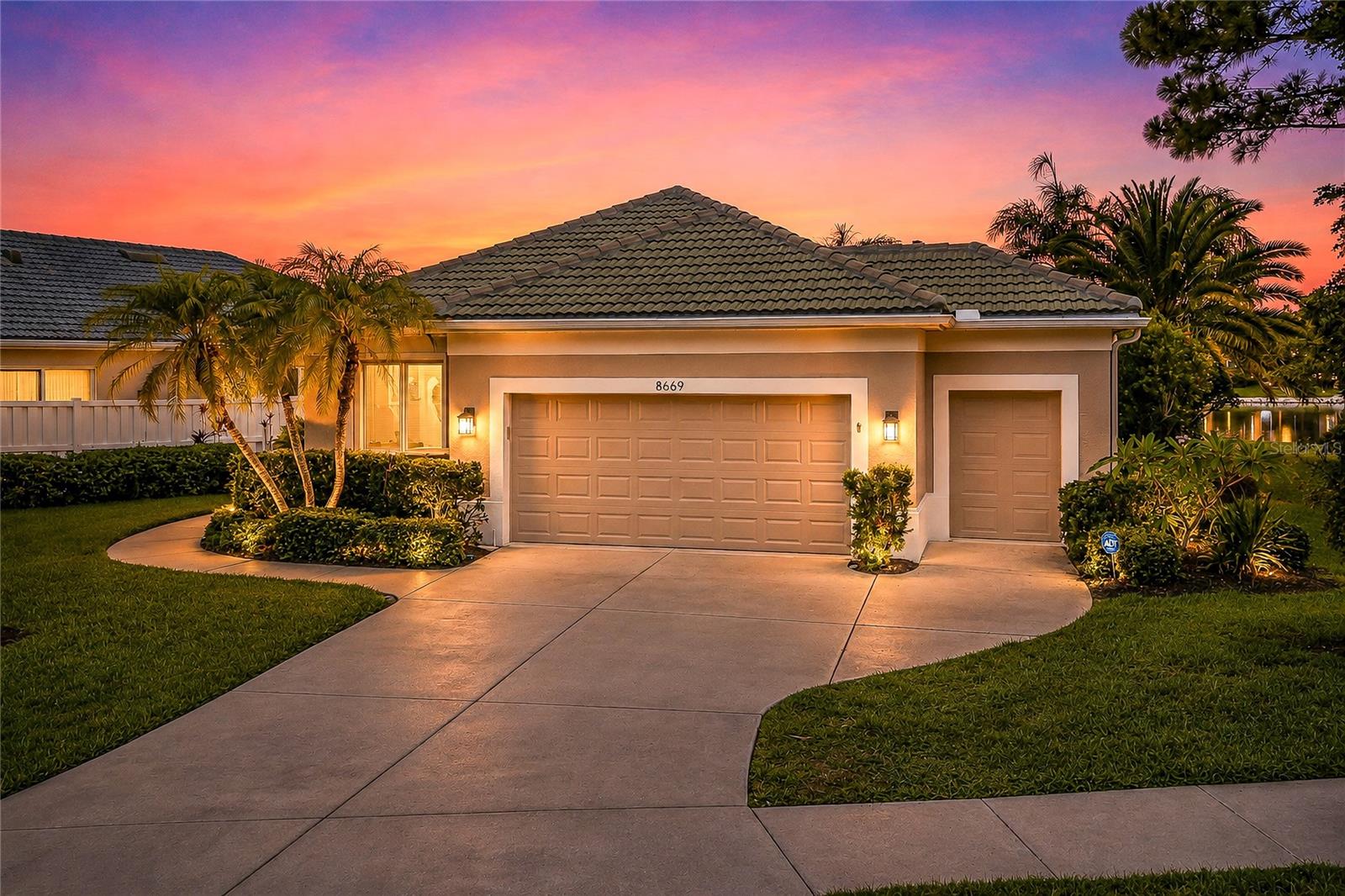 8669 54TH AVENUE CIR E, BRADENTON, FL, 34211