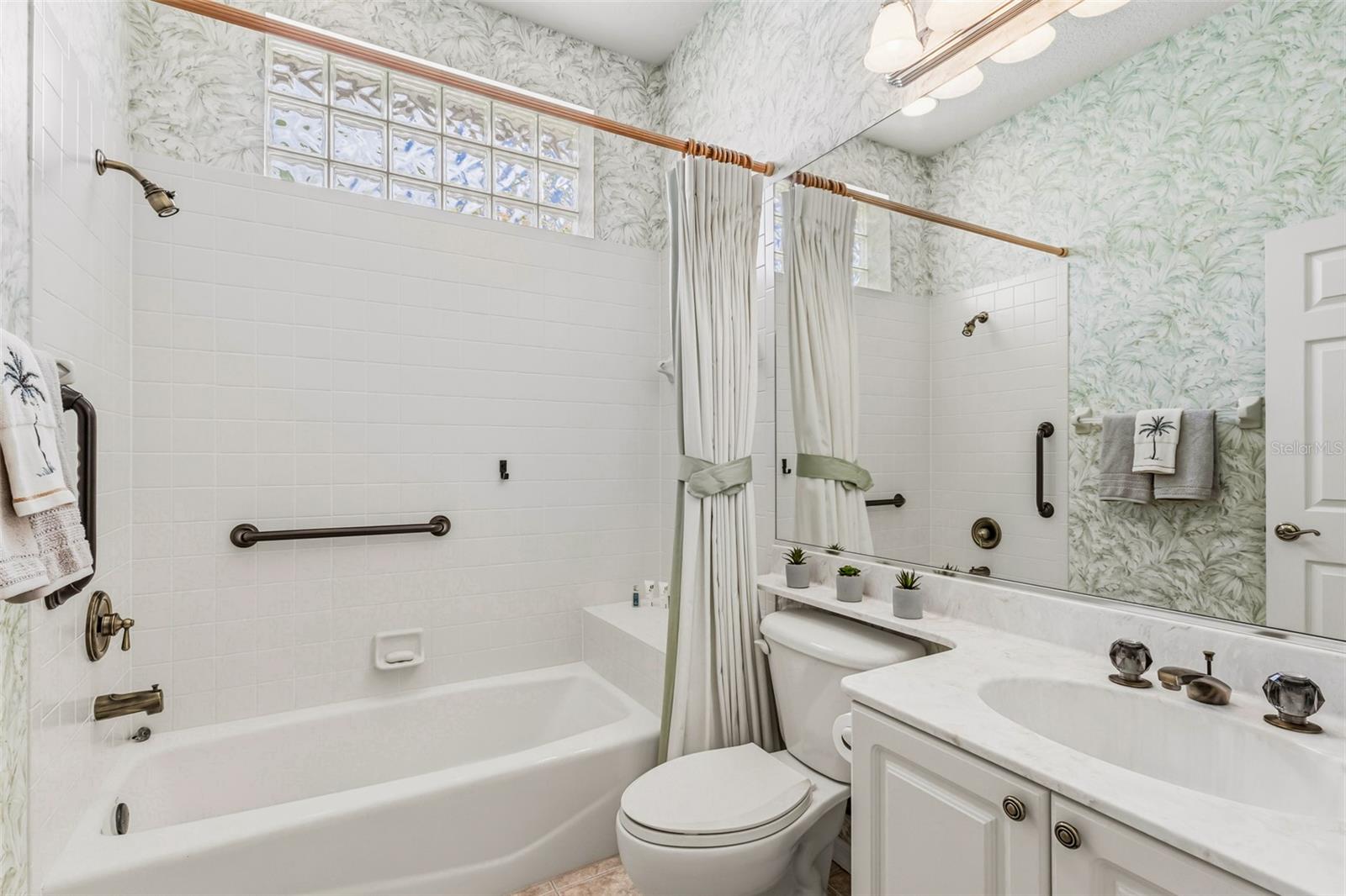 8669 54TH AVENUE CIR E, BRADENTON, FL, 34211