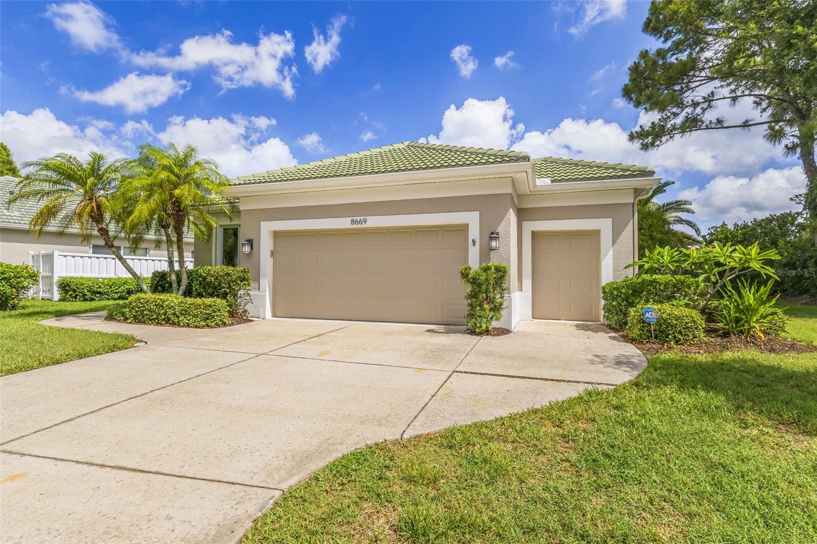 8669 54TH AVENUE CIR E, BRADENTON, FL, 34211