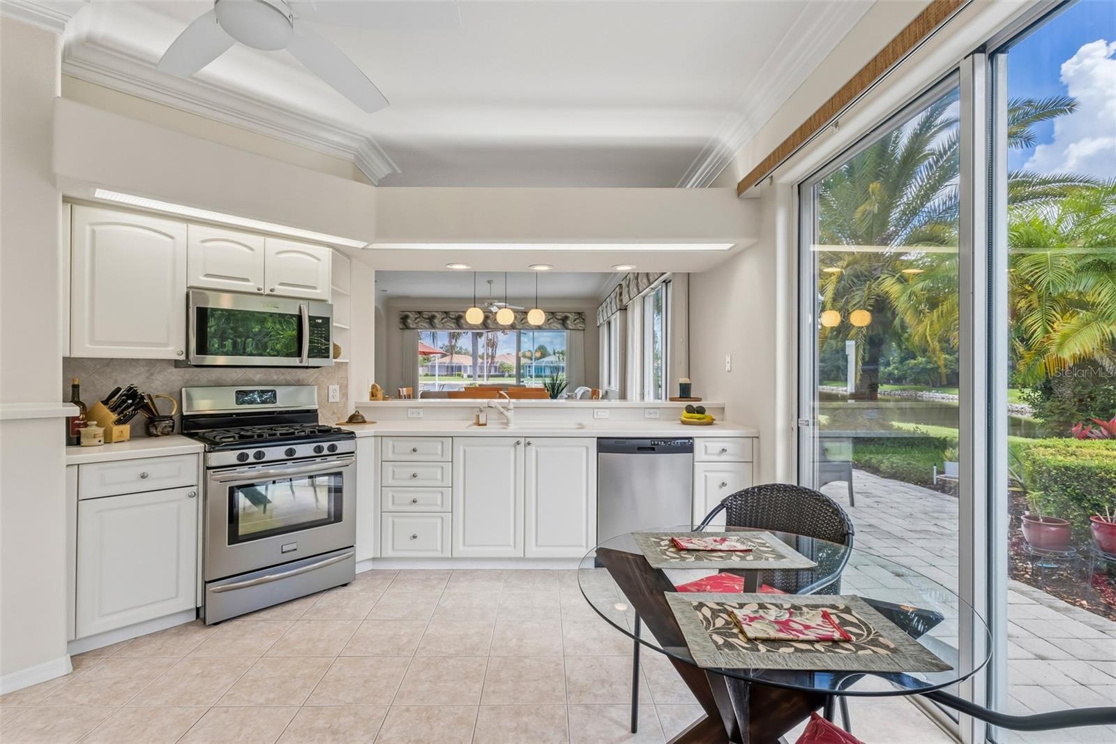 8669 54TH AVENUE CIR E, BRADENTON, FL, 34211