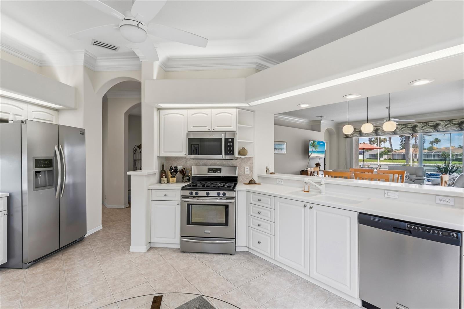8669 54TH AVENUE CIR E, BRADENTON, FL, 34211