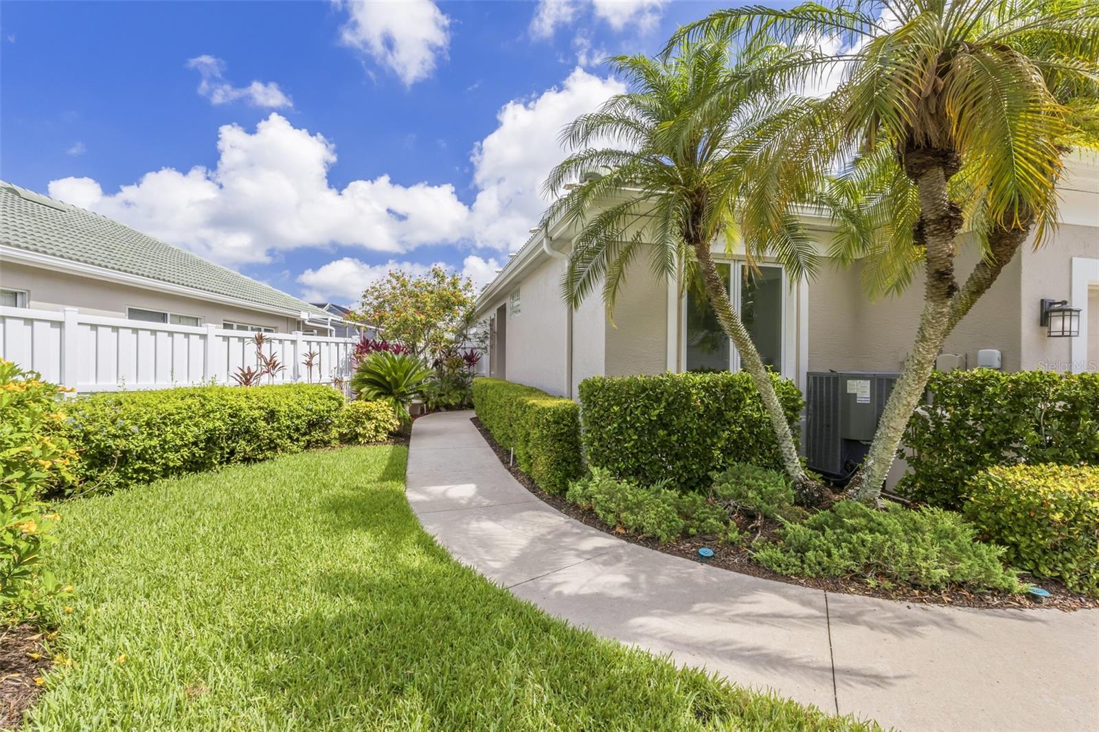 8669 54TH AVENUE CIR E, BRADENTON, FL, 34211
