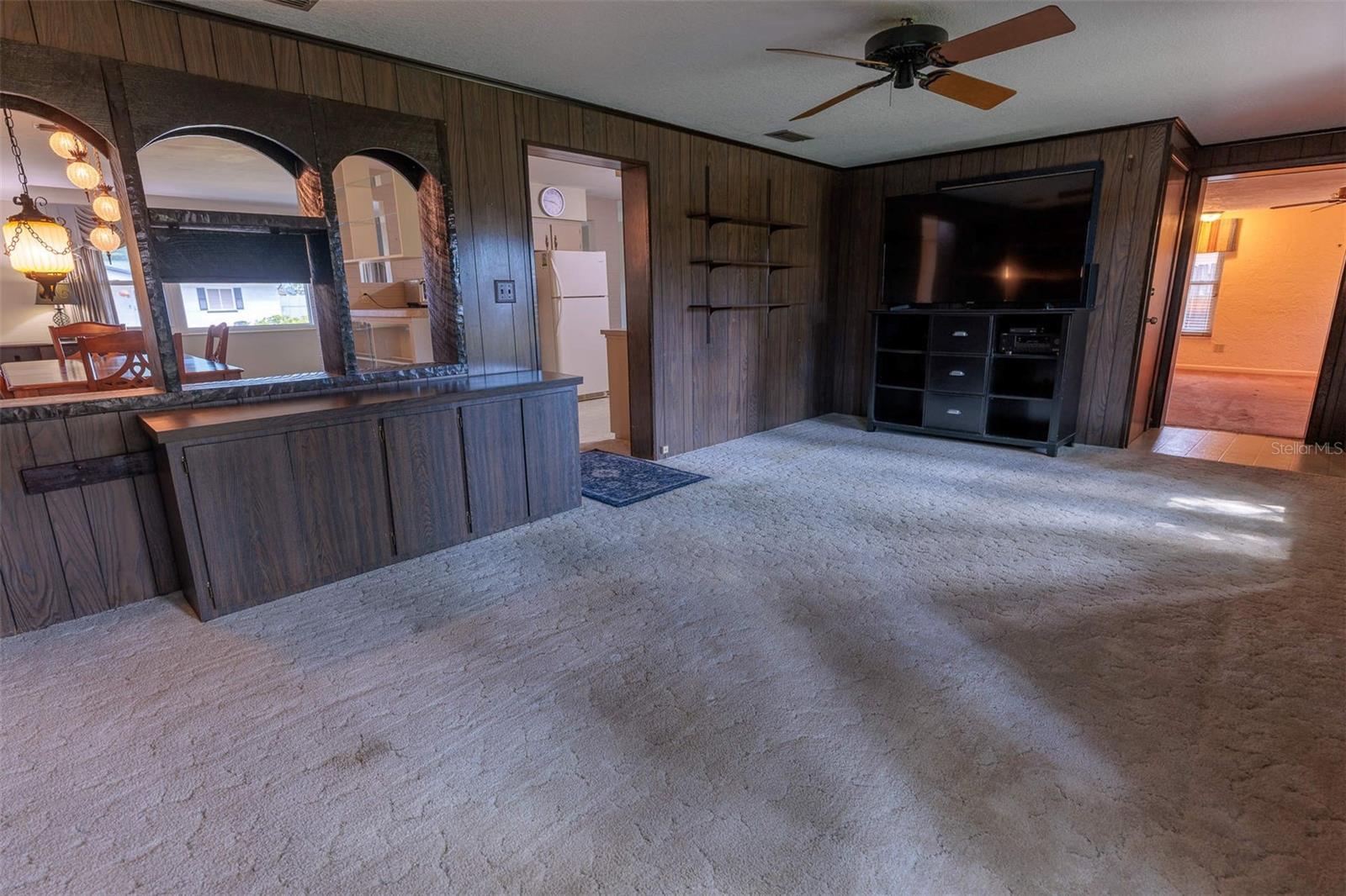 4334 61ST LN N, KENNETH CITY, FL, 33709