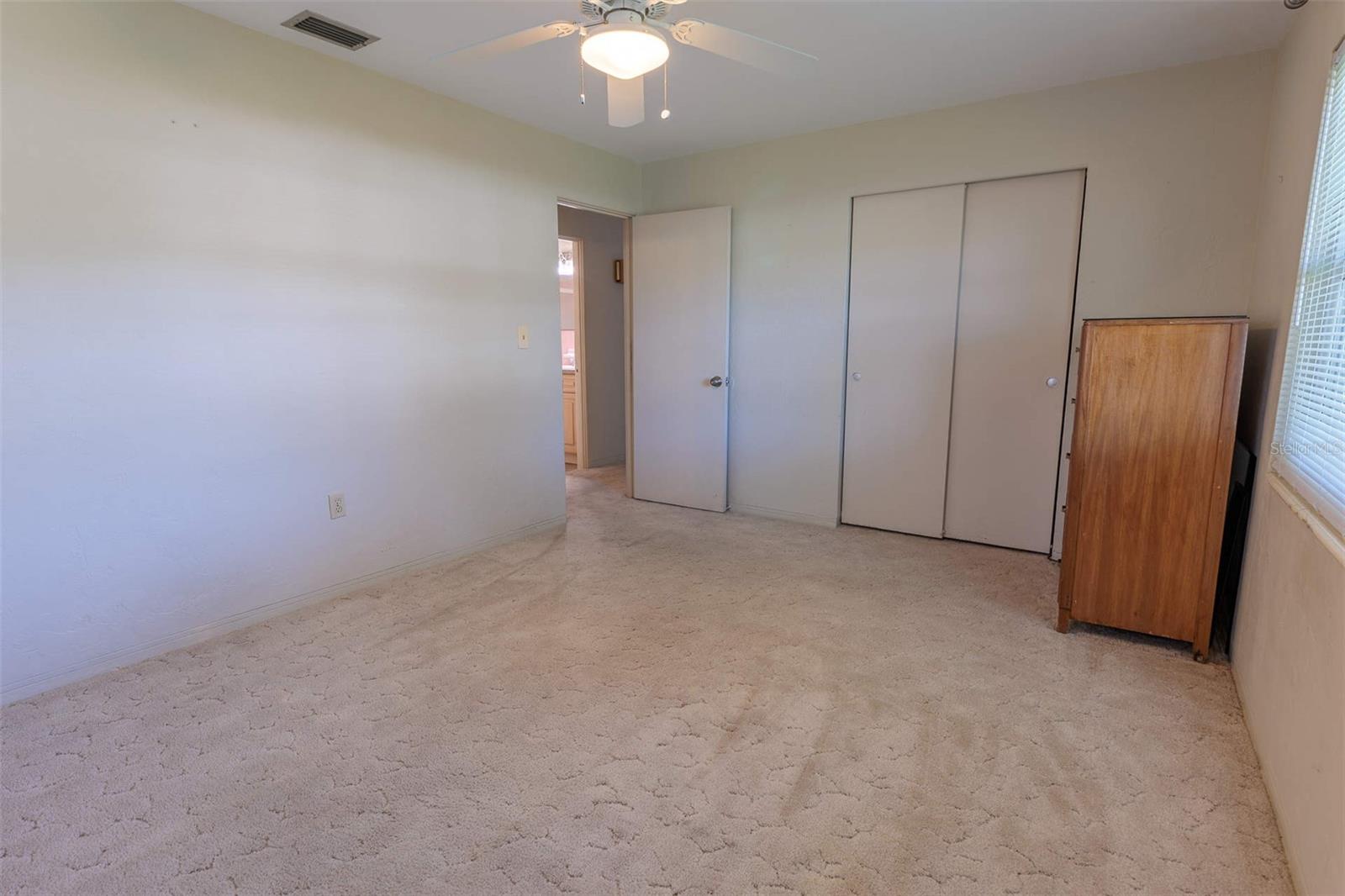 4334 61ST LN N, KENNETH CITY, FL, 33709