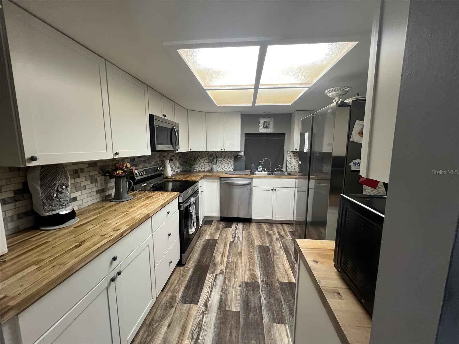 220 NE 11TH ST, CRYSTAL RIVER, FL, 34428
