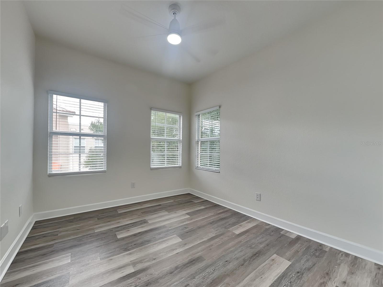 501 100TH AVE N, ST PETERSBURG, FL, 33702