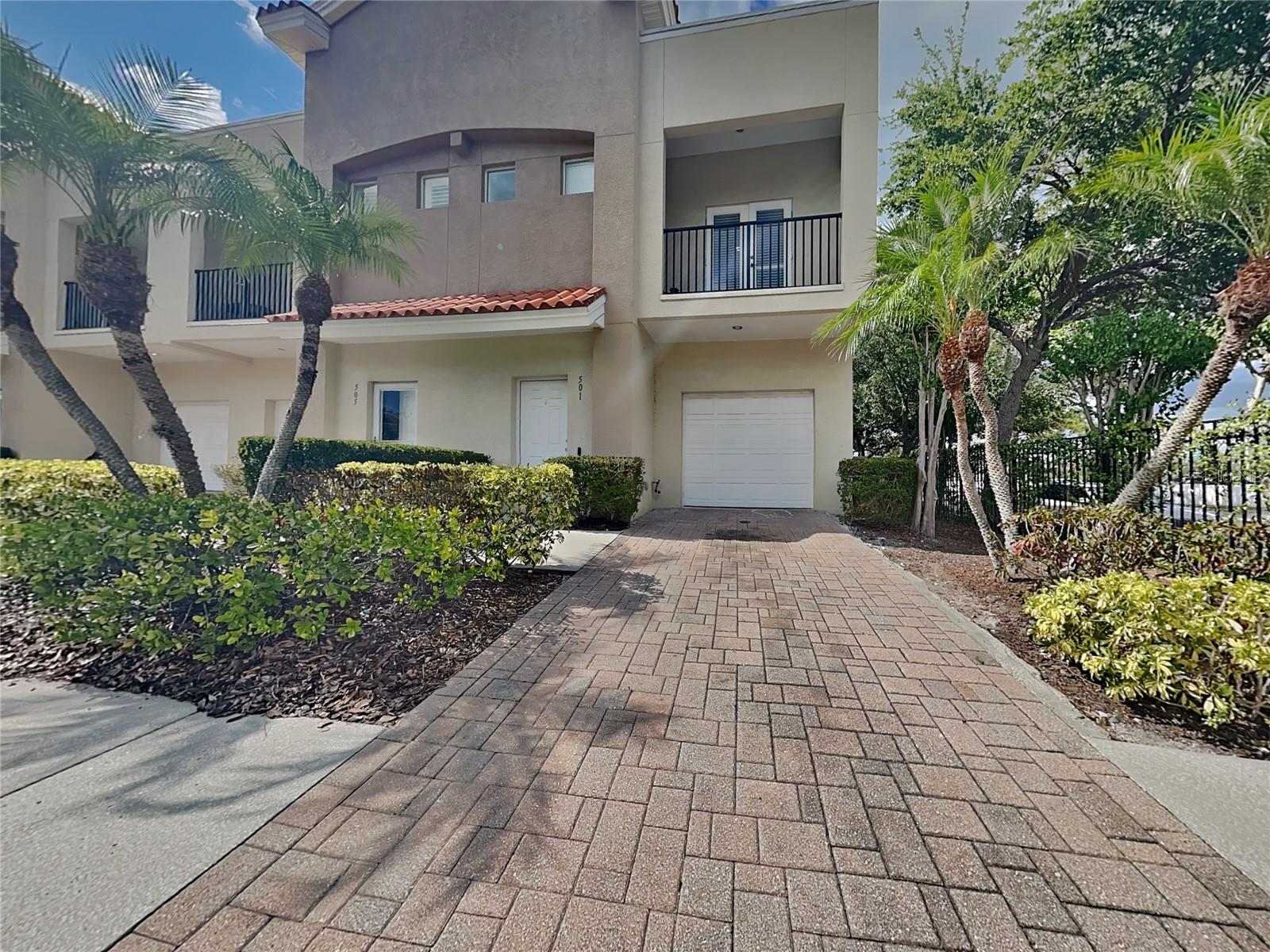 501 100TH AVE N, ST PETERSBURG, FL, 33702