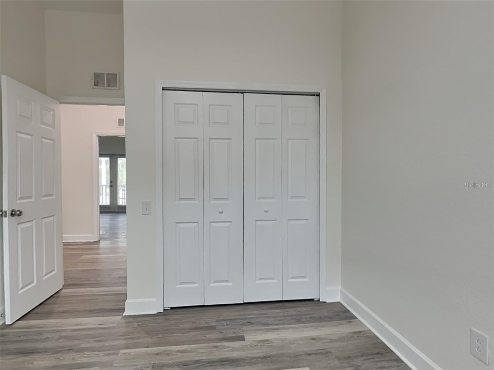 501 100TH AVE N, ST PETERSBURG, FL, 33702