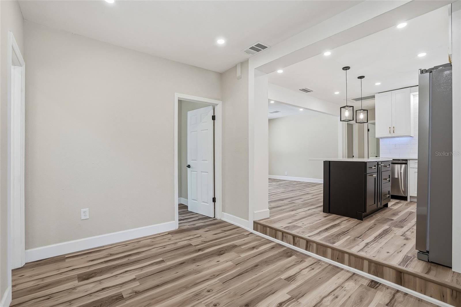 8403 N 46TH ST, TAMPA, FL, 33617