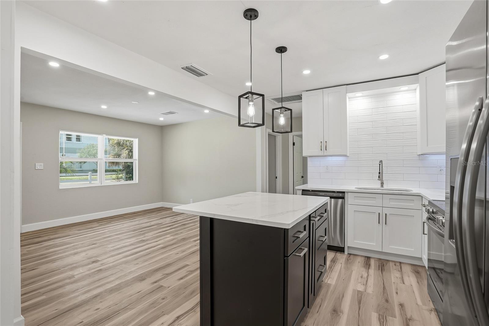 8403 N 46TH ST, TAMPA, FL, 33617