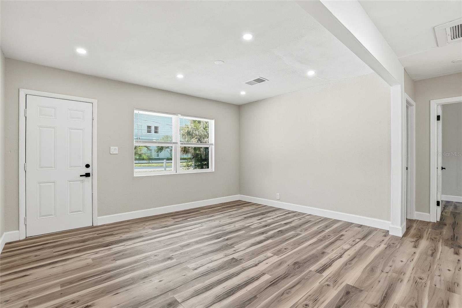 8403 N 46TH ST, TAMPA, FL, 33617