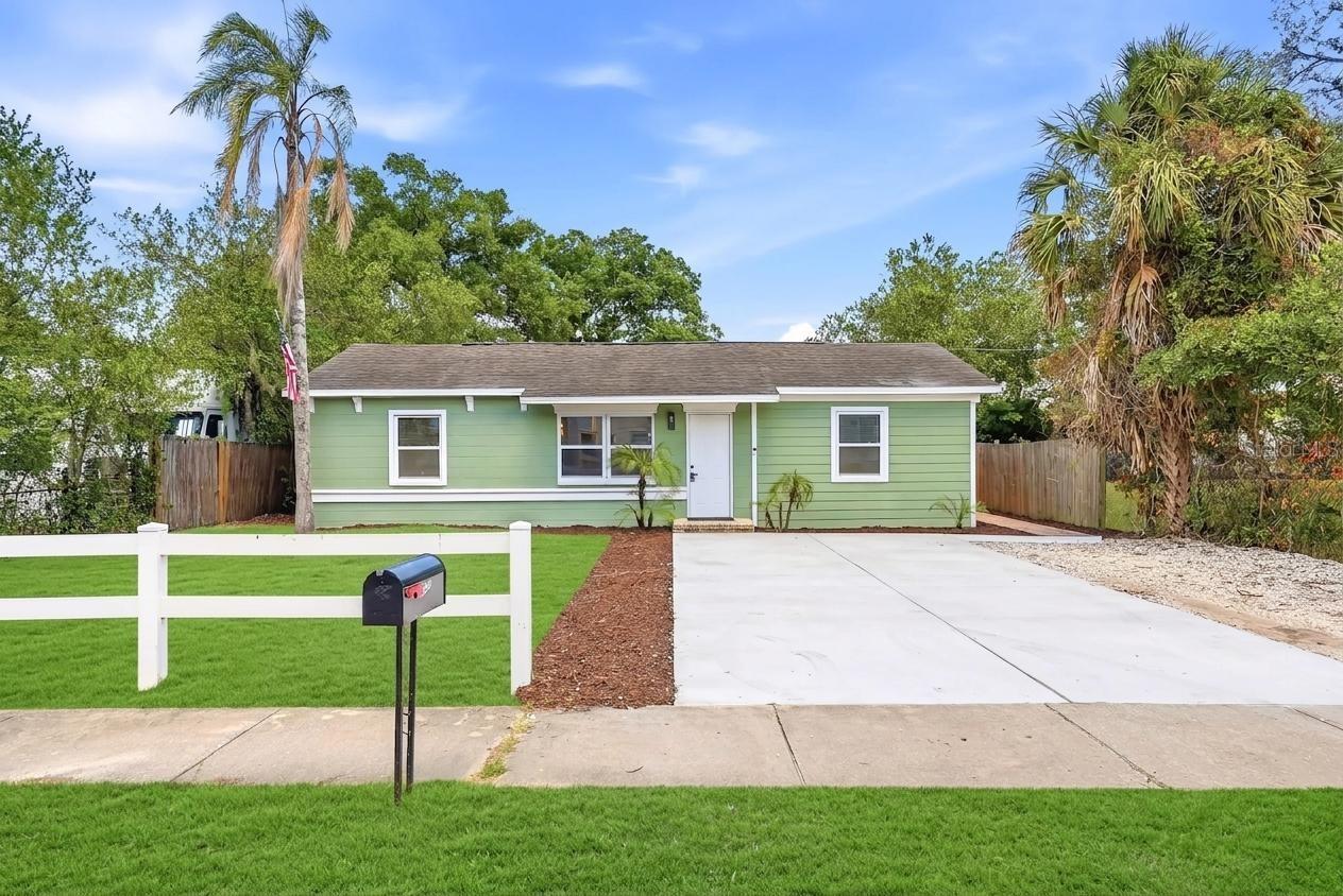 8403 N 46TH ST, TAMPA, FL, 33617