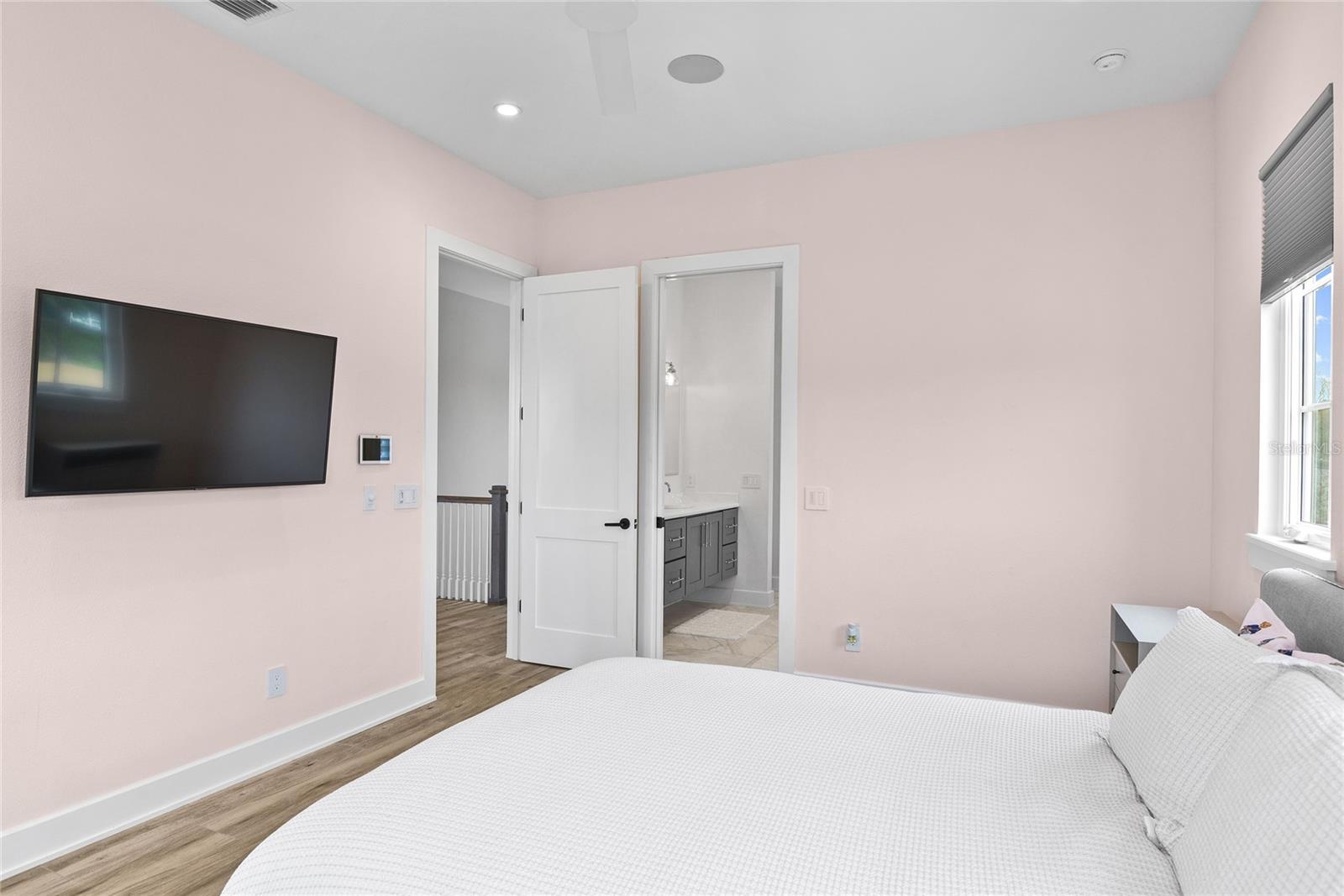 2024 LAKE DR, WINTER PARK, FL, 32789