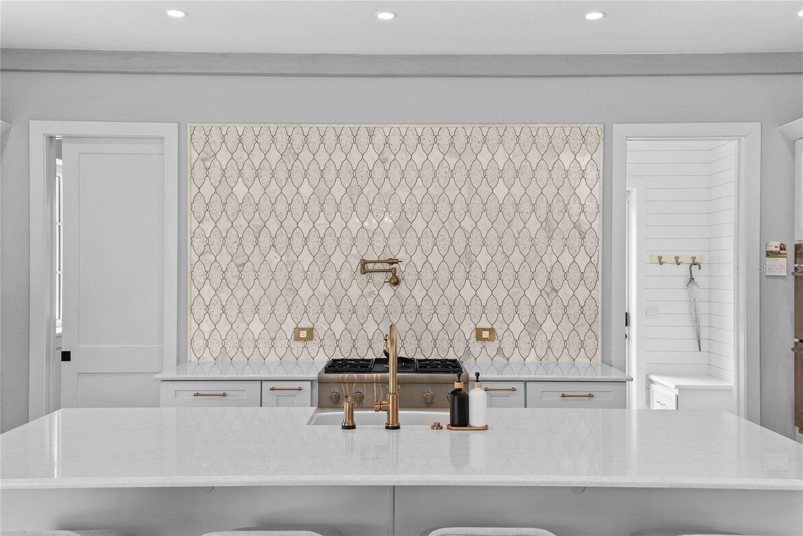 2024 LAKE DR, WINTER PARK, FL, 32789