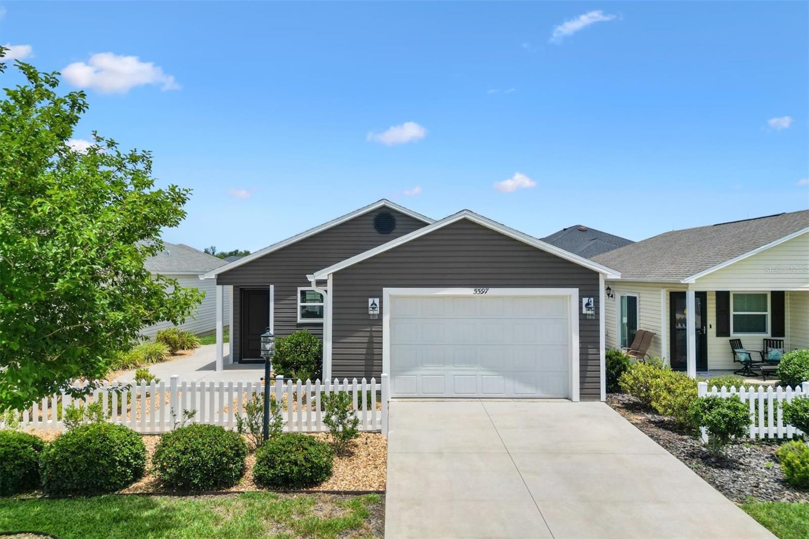 5597 GRACIE LN, THE VILLAGES, FL, 32163