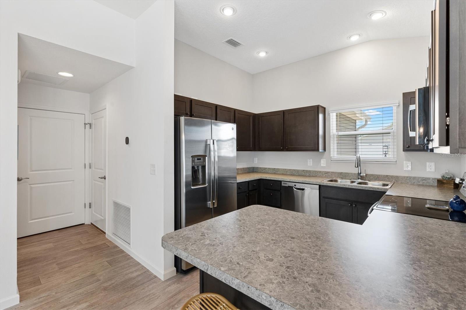 5597 GRACIE LN, THE VILLAGES, FL, 32163
