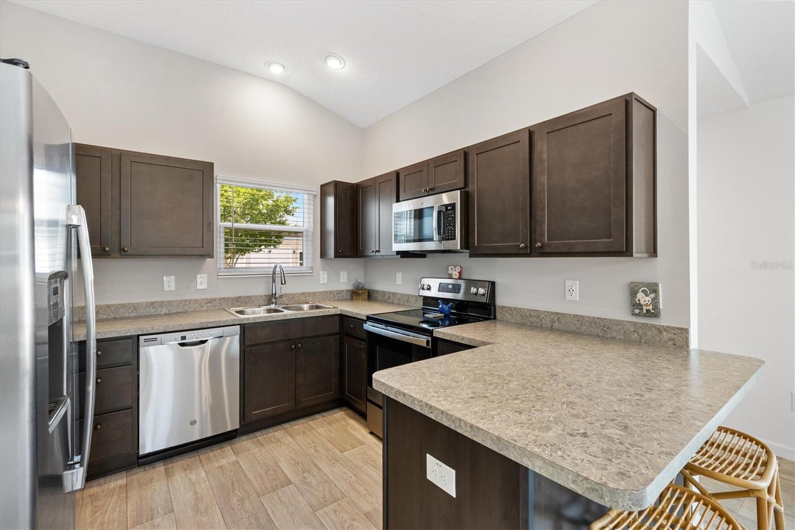 5597 GRACIE LN, THE VILLAGES, FL, 32163