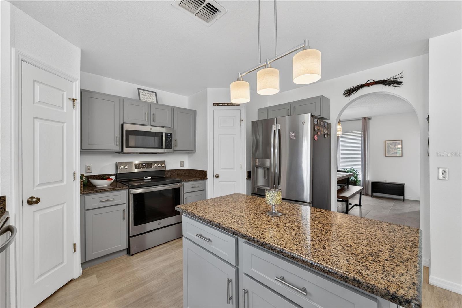 1201 DRAGON HEAD DR, VALRICO, FL, 33594
