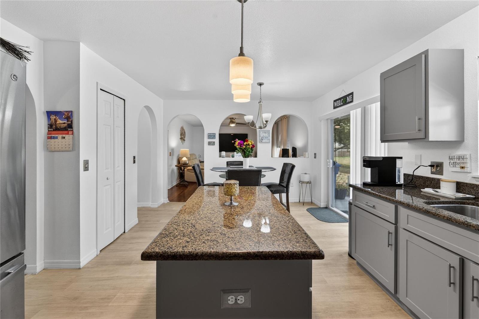 1201 DRAGON HEAD DR, VALRICO, FL, 33594