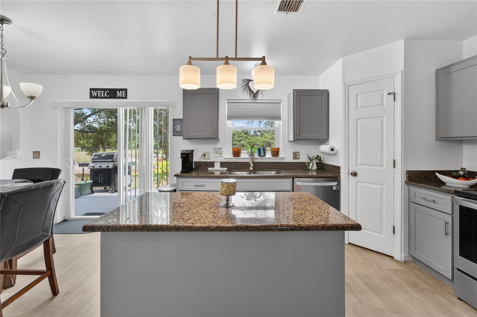 1201 DRAGON HEAD DR, VALRICO, FL, 33594