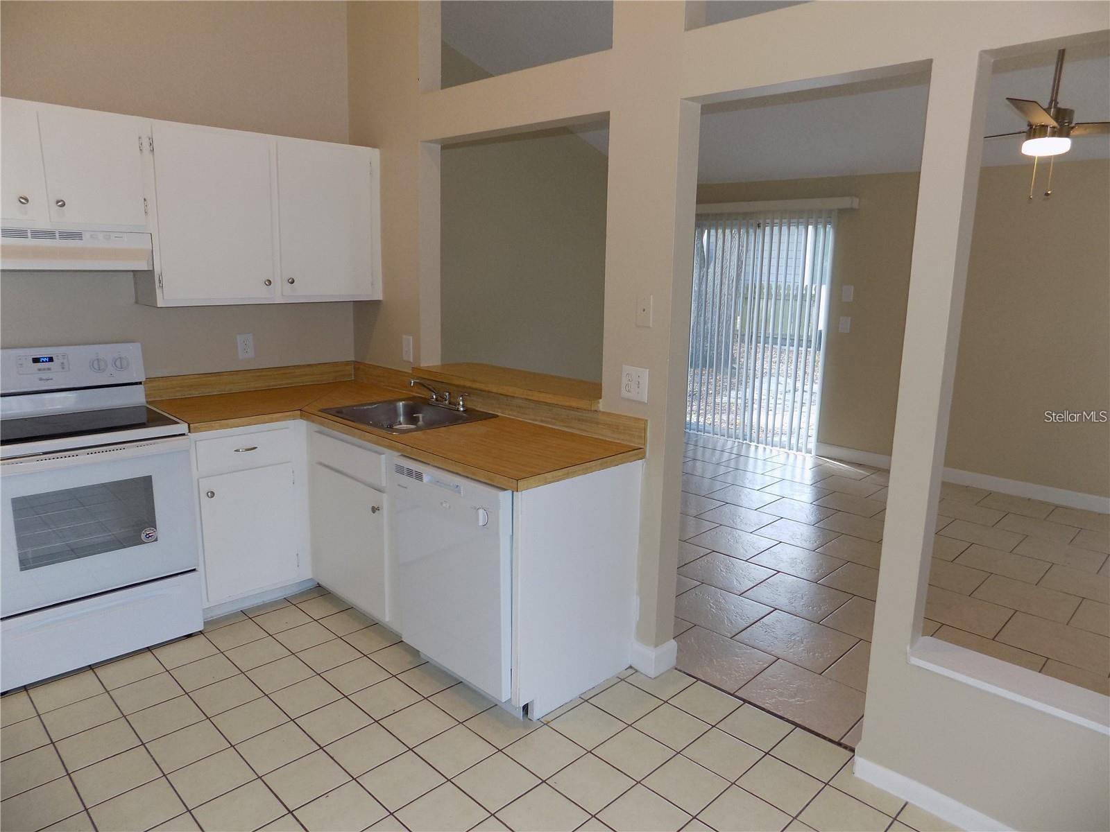 2698 KAVALIER DR, PALM HARBOR, FL, 34684
