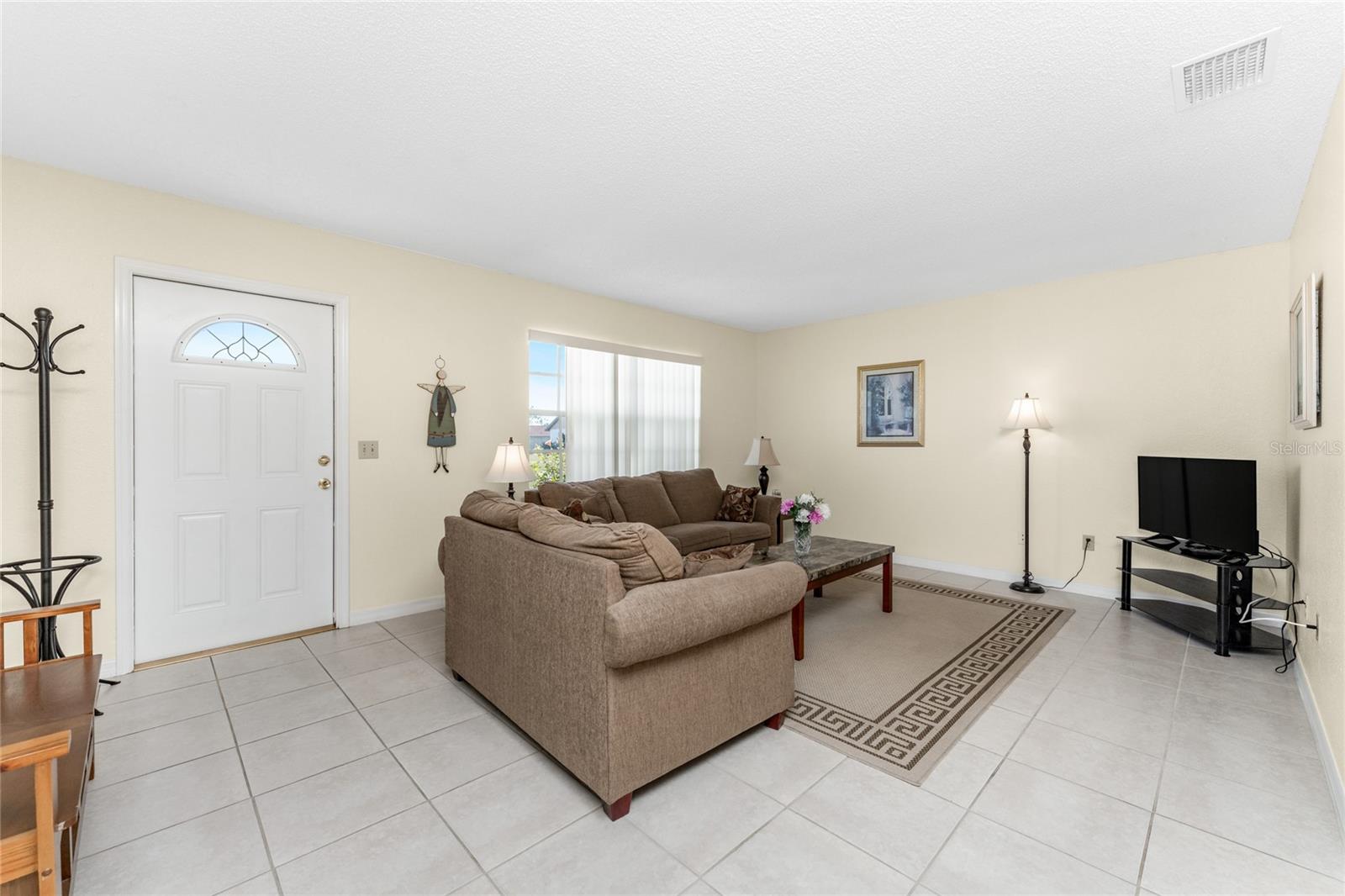 6379 COLISEUM BLVD, PORT CHARLOTTE, FL, 33981