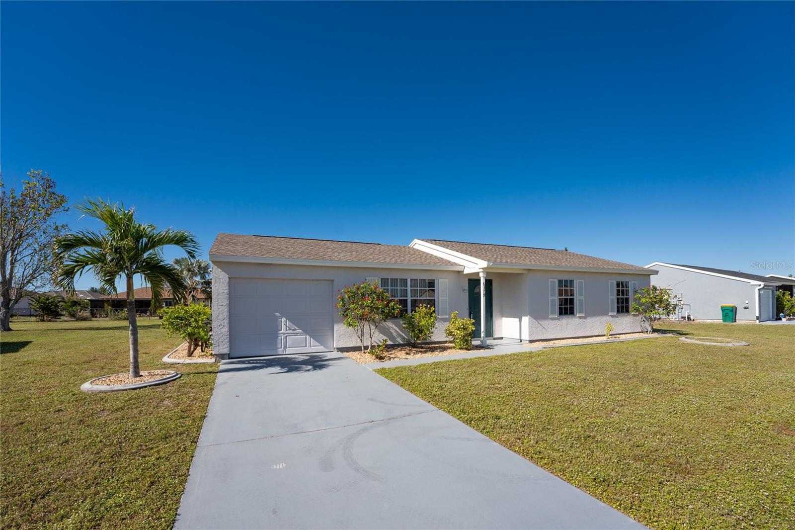 6379 COLISEUM BLVD, PORT CHARLOTTE, FL, 33981