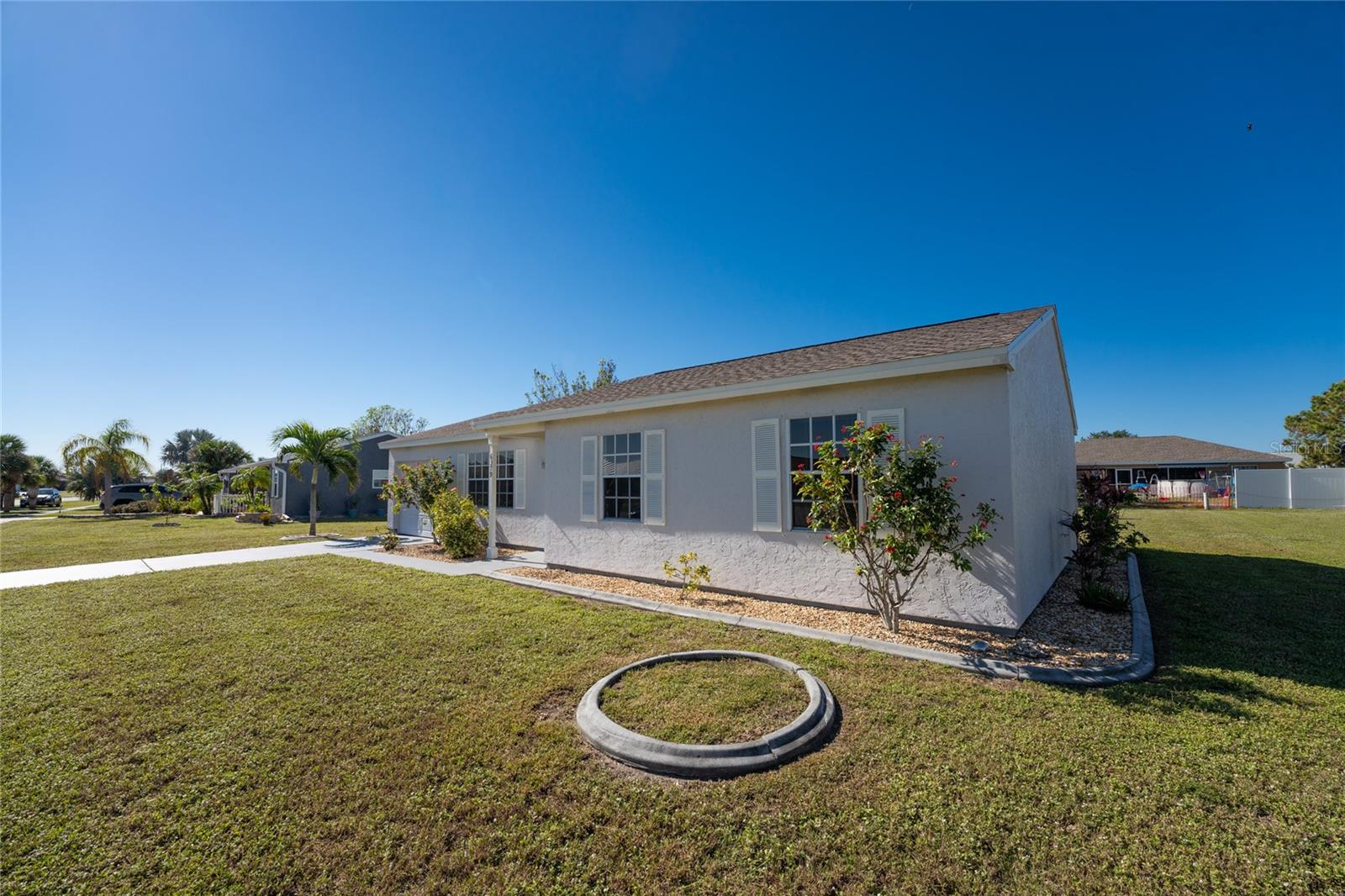 6379 COLISEUM BLVD, PORT CHARLOTTE, FL, 33981
