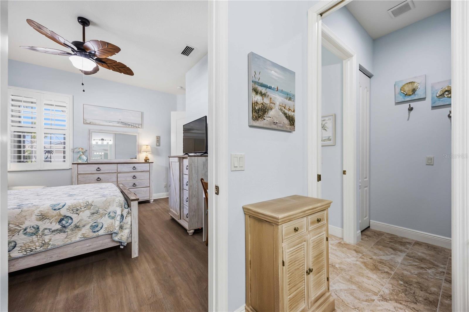 11045 BARNSLEY DR, VENICE, FL, 34293