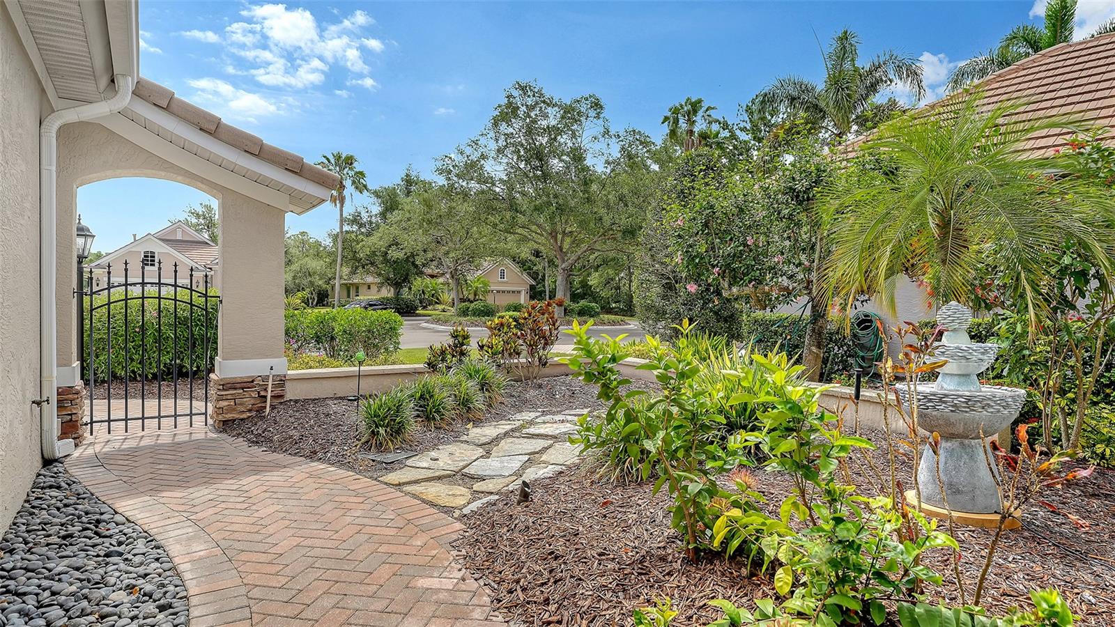 7928 SUNTREE GLN, BRADENTON, FL, 34202