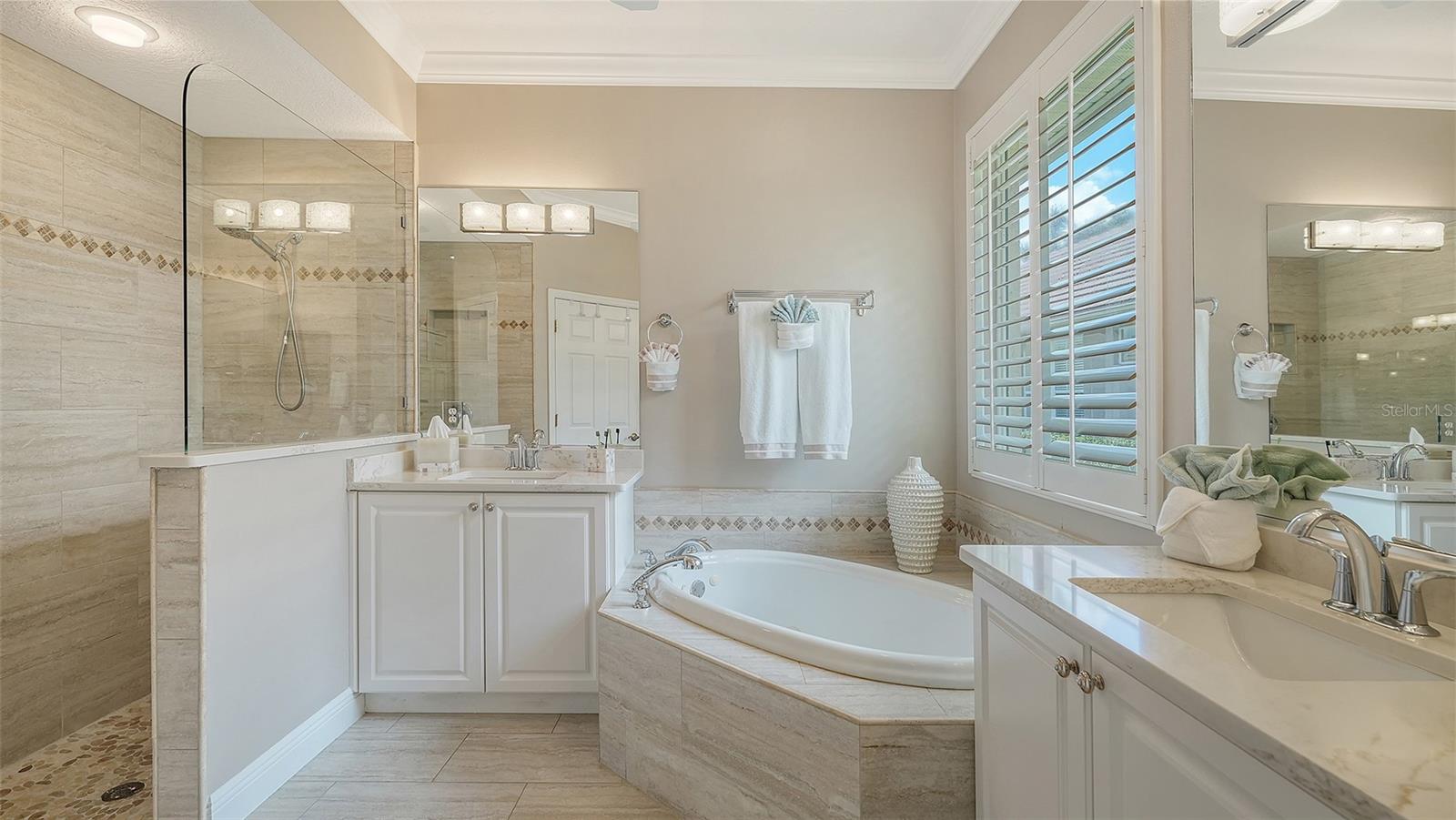 7928 SUNTREE GLN, BRADENTON, FL, 34202