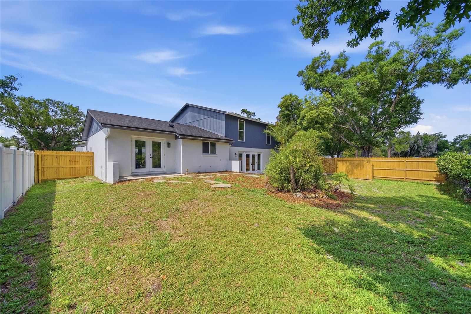 3909 WILLOWTREE PL, TAMPA, FL, 33624