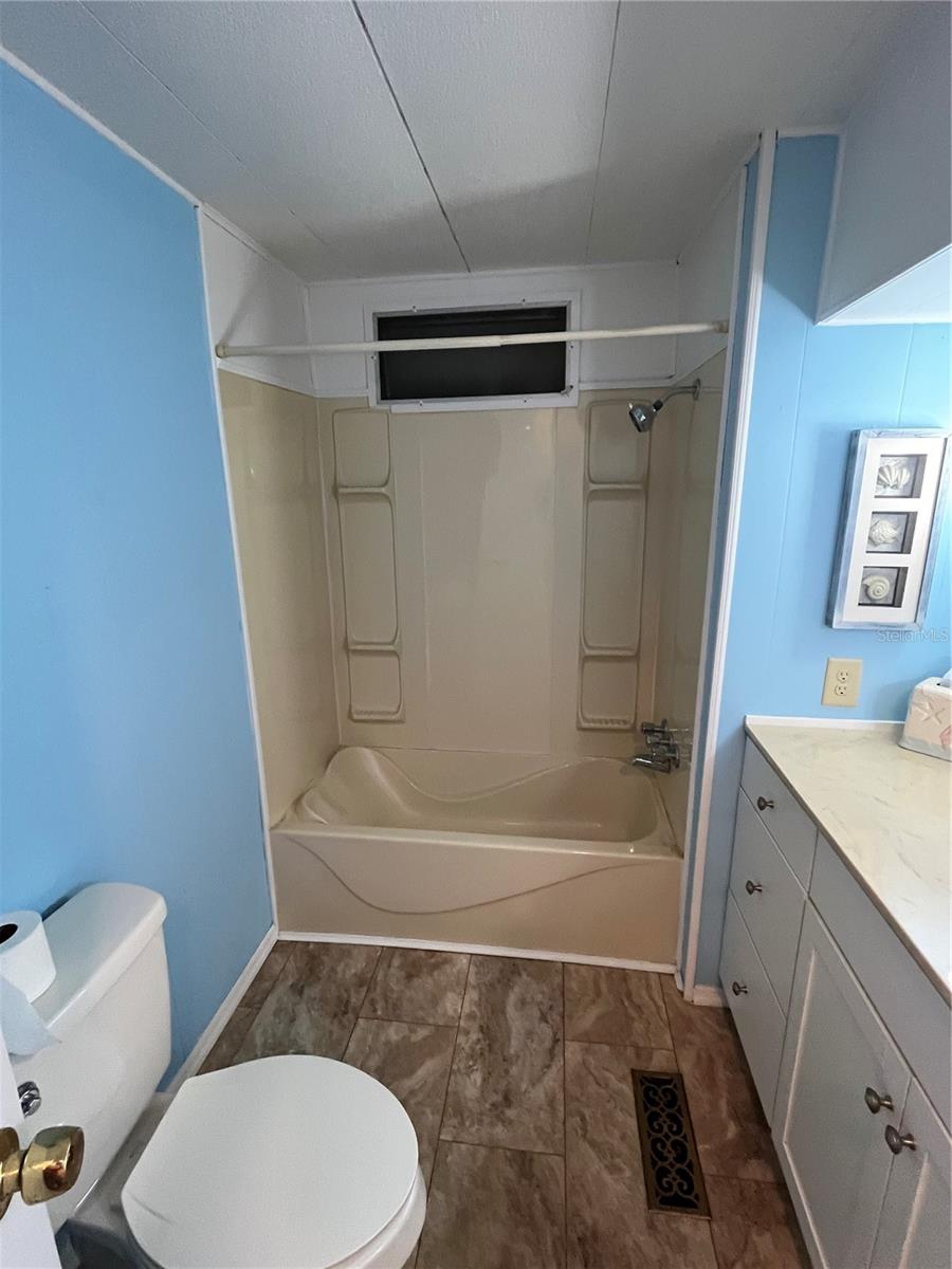 107 ROMA RD, VENICE, FL, 34285