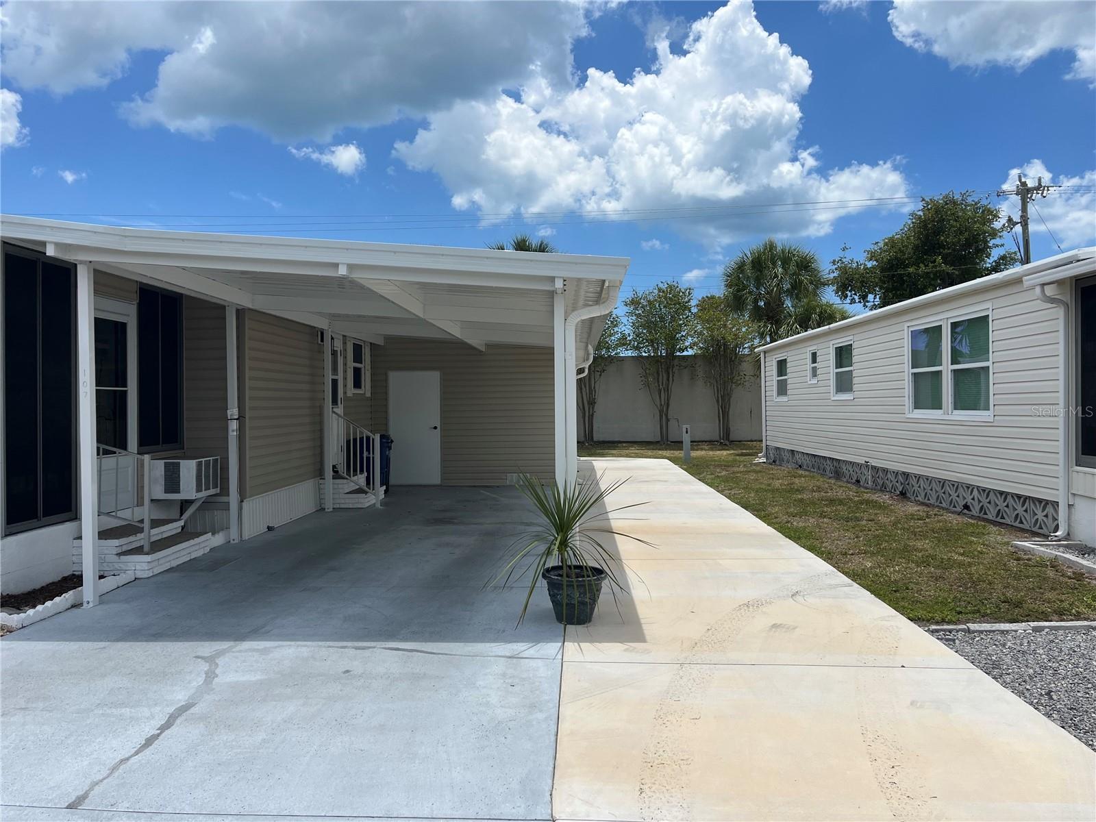 107 ROMA RD, VENICE, FL, 34285