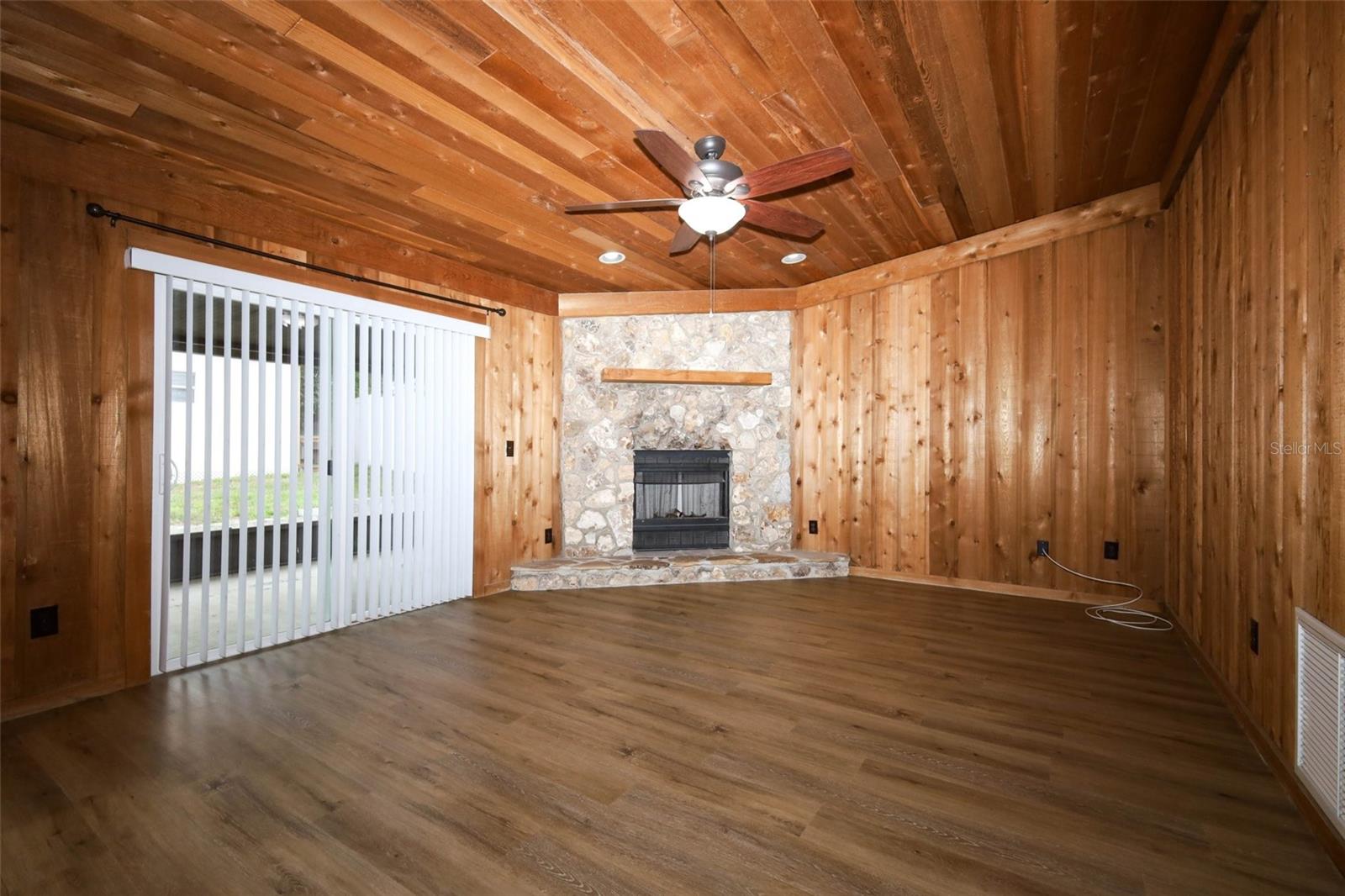 3075 MAPLESHADE ST, DELTONA, FL, 32738