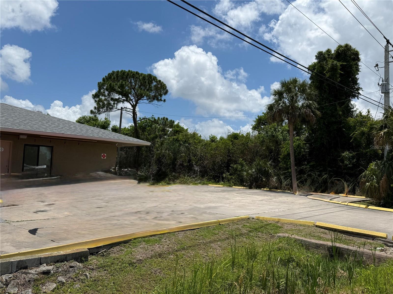 2380 N TROPICAL TRL, MERRITT ISLAND, FL, 32953