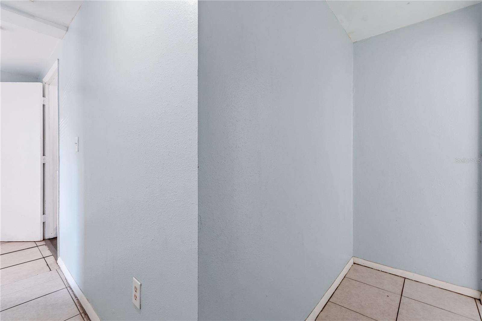 2609 E 28TH AVE, TAMPA, FL, 33605
