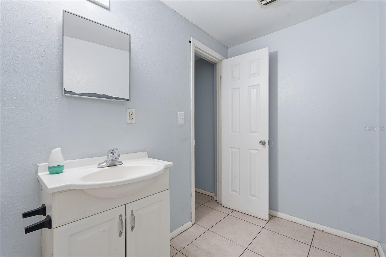 2609 E 28TH AVE, TAMPA, FL, 33605