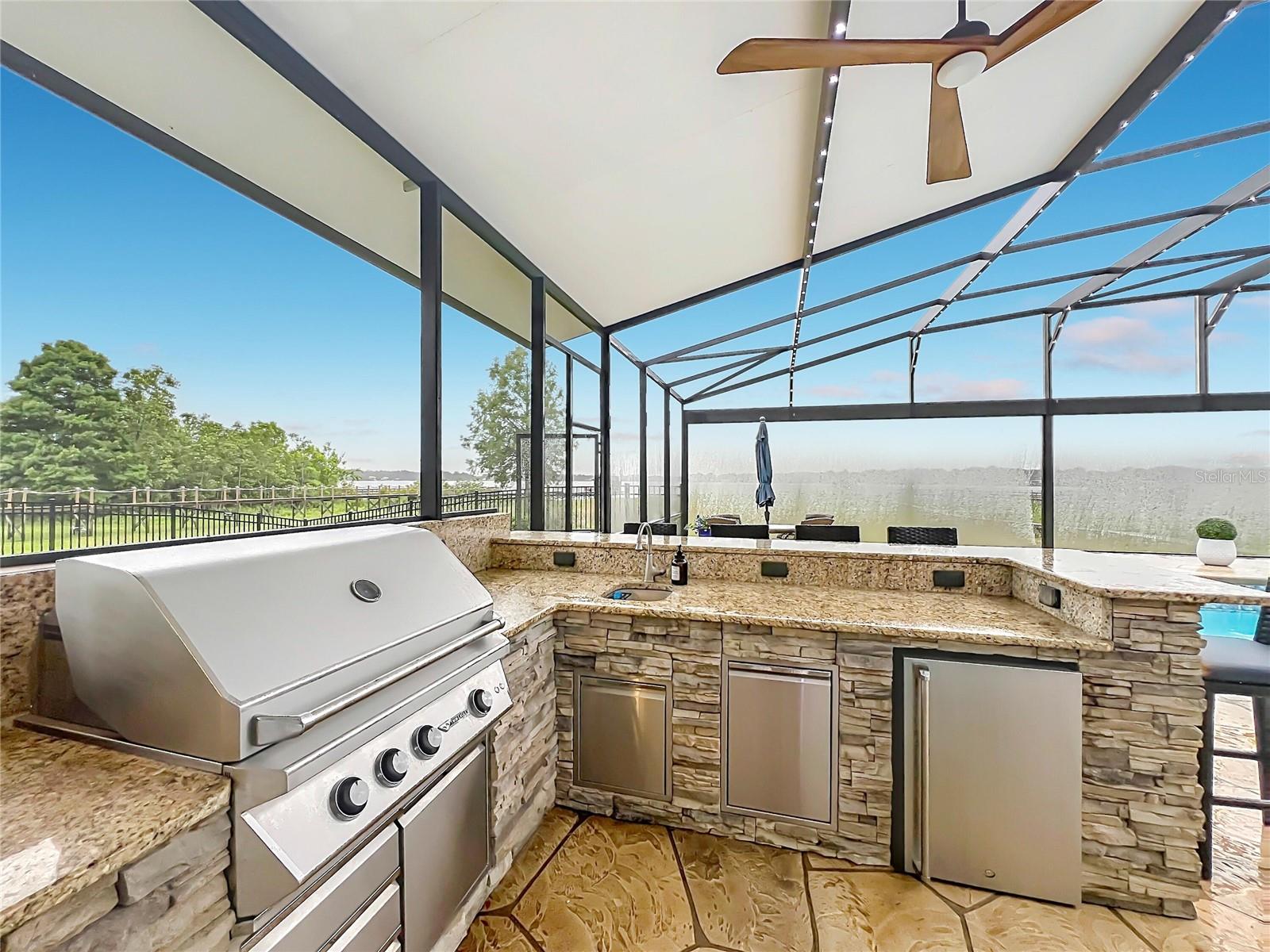 34449 PARKVIEW AVE, EUSTIS, FL, 32736