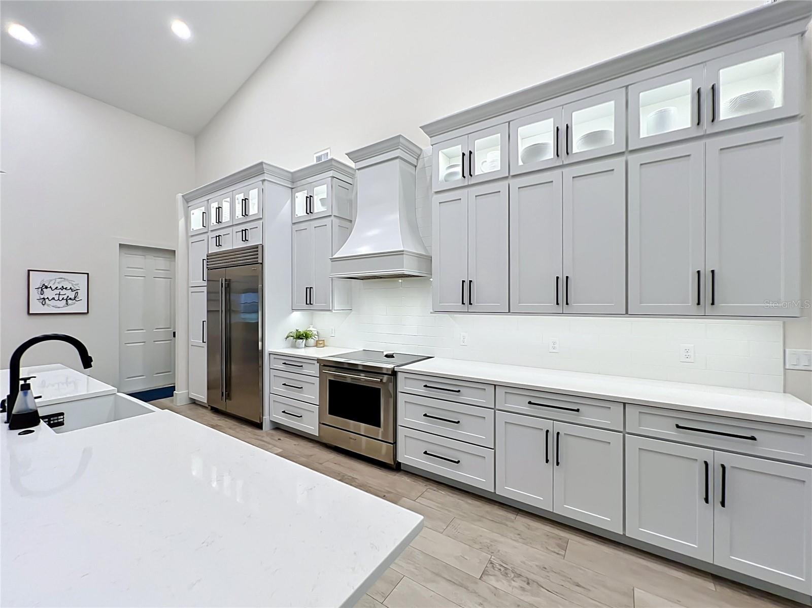 34449 PARKVIEW AVE, EUSTIS, FL, 32736