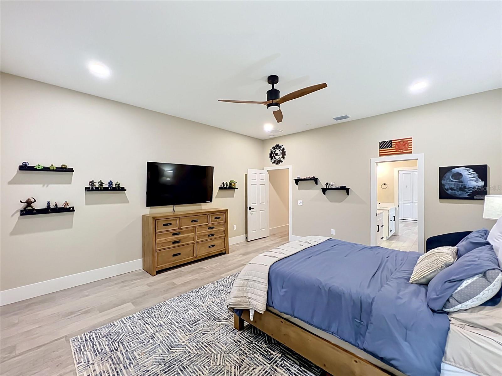 34449 PARKVIEW AVE, EUSTIS, FL, 32736