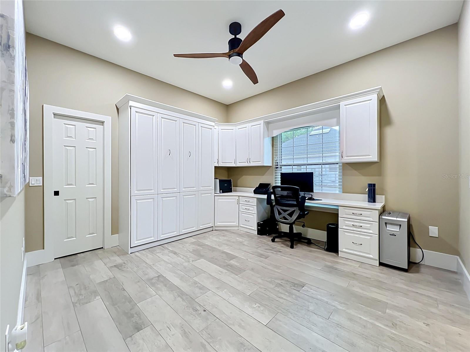 34449 PARKVIEW AVE, EUSTIS, FL, 32736
